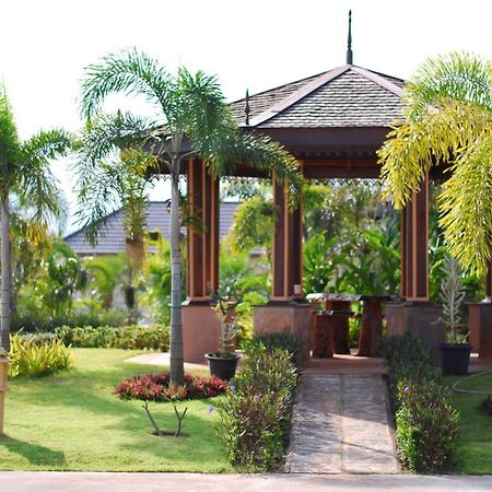 นอร์ทสตาร์ โฮเต็ล แอนด์ รีสอร์ท บ้านแม่กรณ์ ภายนอก รูปภาพ